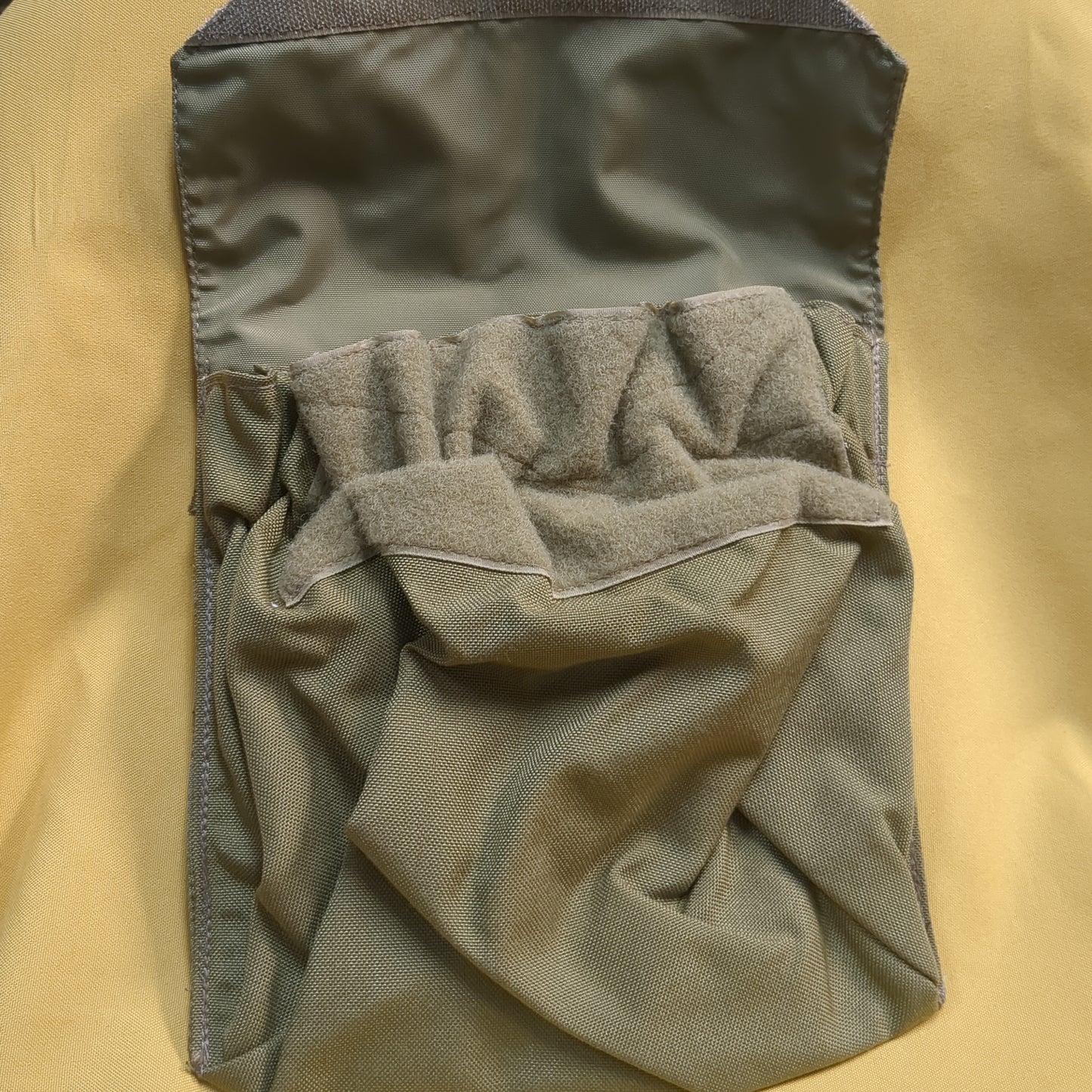 UNUSED Eagle Industries Khaki Gas Mask Pouch GMC-MS-KH (34cr-yam49)