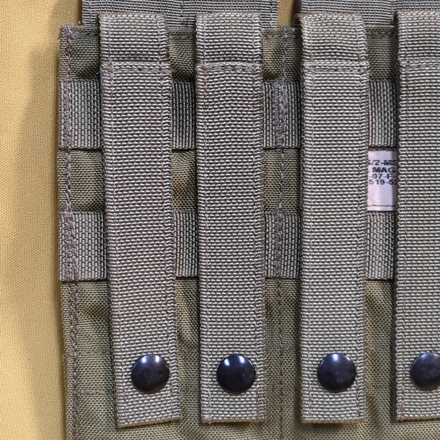 UNUSED Eagle Industries Khaki Molle Double Magazine Pouch (34cr-yam38)