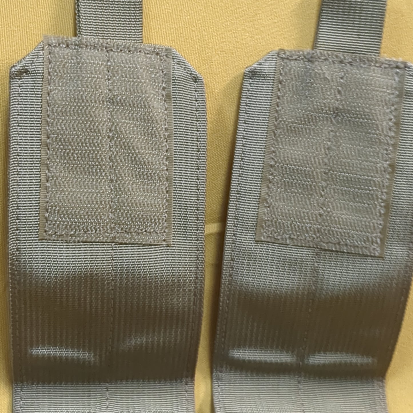 UNUSED Eagle Industries Khaki Molle Double Magazine Pouch (34cr-yam38)