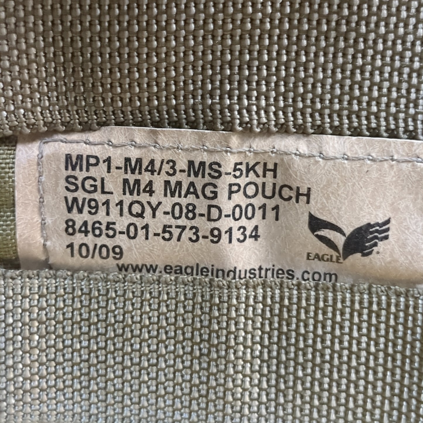 UNUSED Eagle Industries Khaki Molle Single Magazine Pouch (32cr-yam33)