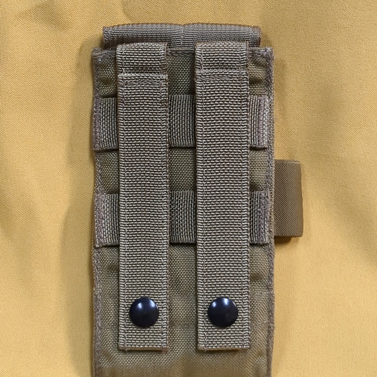 UNUSED Eagle Industries Khaki Molle Single Magazine Pouch (34cr-yam37)