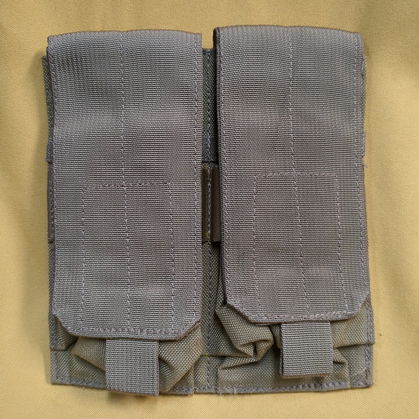 UNUSED Eagle Industries Khaki Molle Double Magazine Pouch (32cr-yam39)