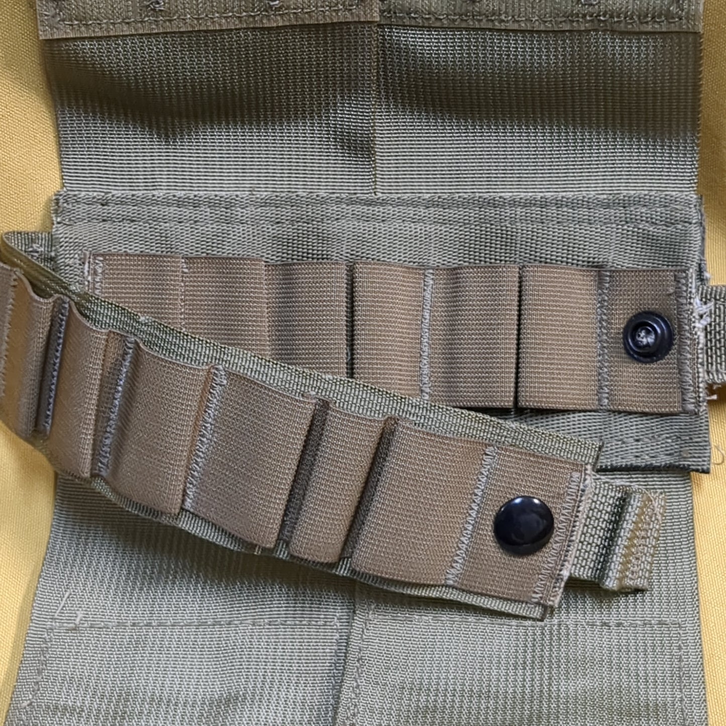 UNUSED Eagle Industries Khaki Molle Breacher Assault Pouch (32cr-yam54)