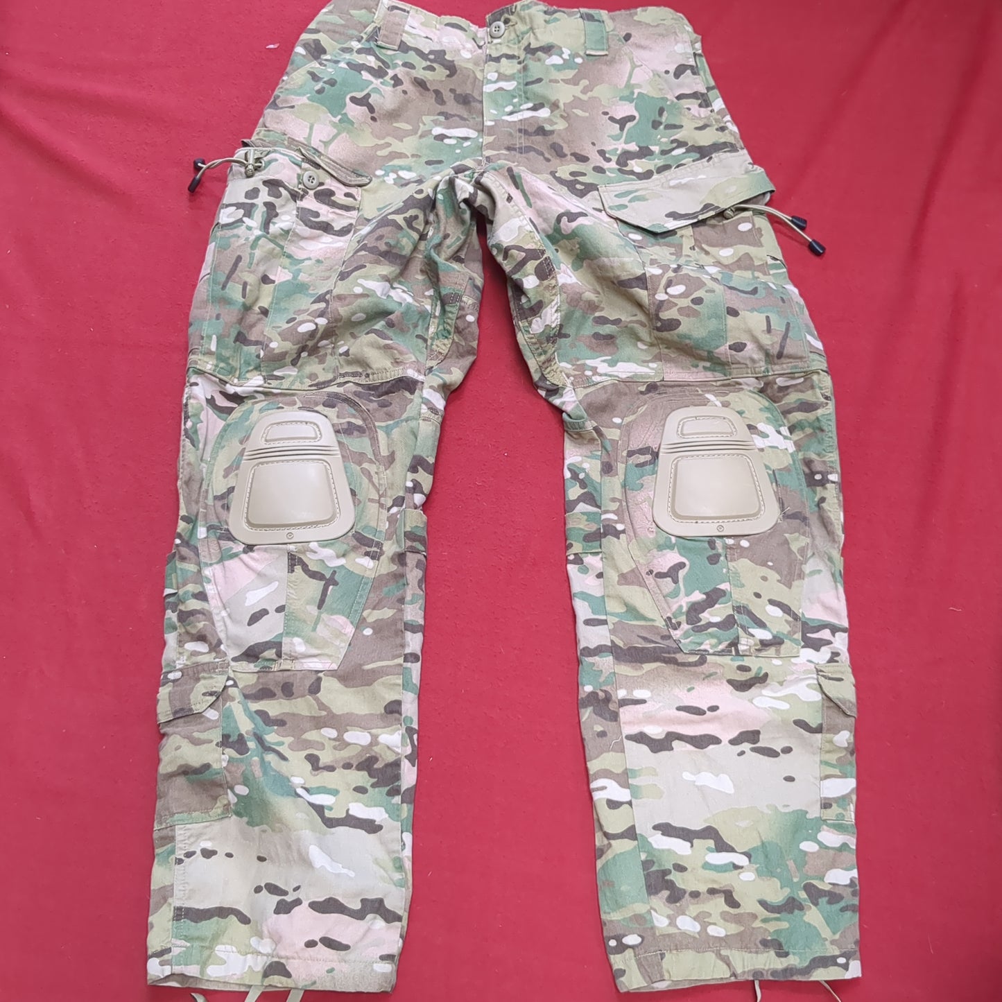 Massiff Large Combat OCP Multicam FRAC Pants w/ Knee Pads Excellent Condition (ocp9- ea05-YAM68)