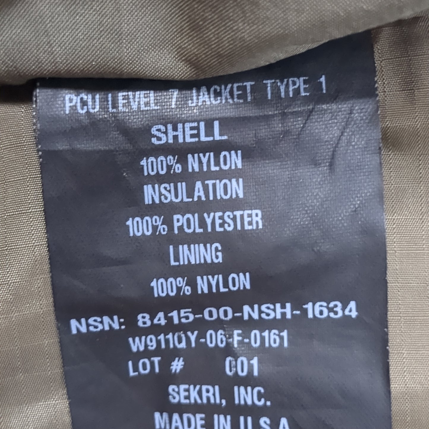 Sekri PCU L7 Level 7 Type 1 Shell Over Jacket W/ detachable Hood Medium Cold Weather Used (fc01-YAM69)