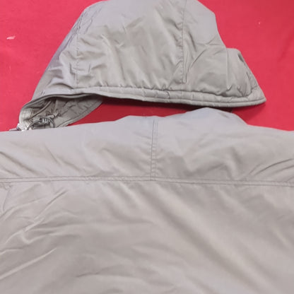 Sekri PCU L7 Level 7 Type 1 Shell Over Jacket W/ detachable Hood Medium Cold Weather Used (fc01-YAM69)