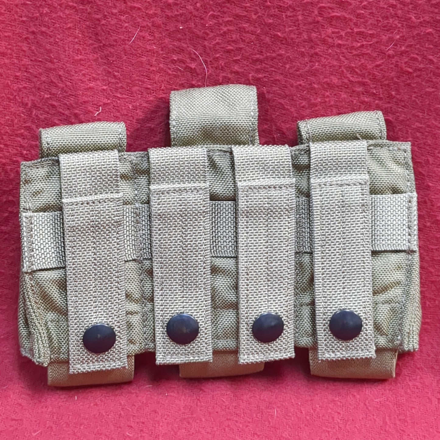 3 Single 40MM Mag Pouch Coyote Used (32cr-YAM84)