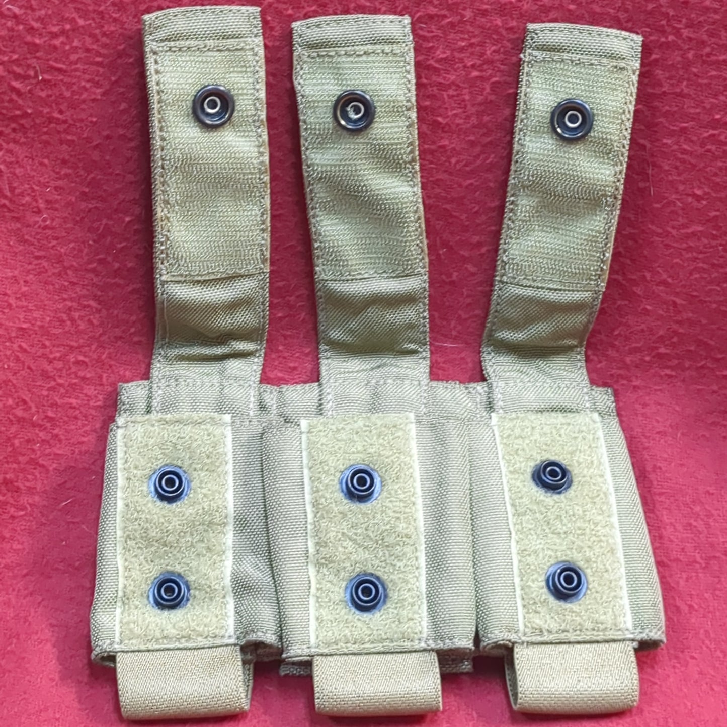 3 Single 40MM Mag Pouch Coyote Used (32cr-YAM84)