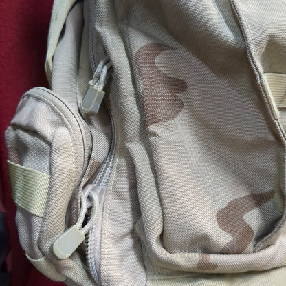 oldgen camelbak  hydration system backpack dcu desert camo 3L/100oz mule bmf used (gtt-yam138)