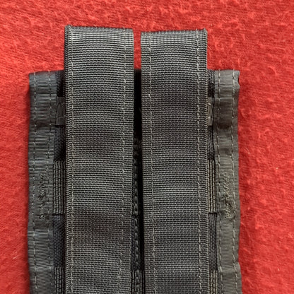 Black double mag pouch molle used  (32cr-yam148)