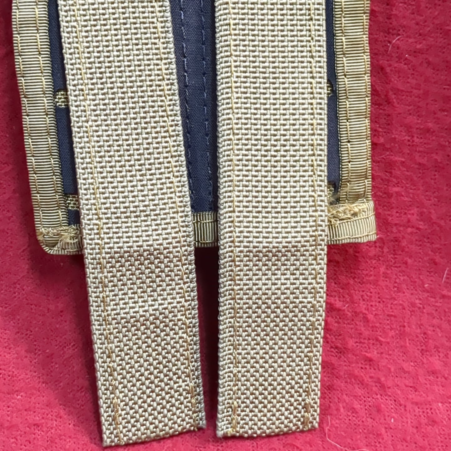 Small coyote molle pouch Used (32cr-yam149)