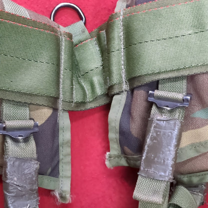 Tactical load bearing medic vest TLBV woodland used (lb4-enu49)