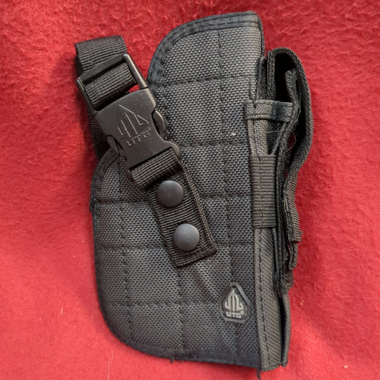 UTG right hand holster black used (31cr- ca6-enu56)