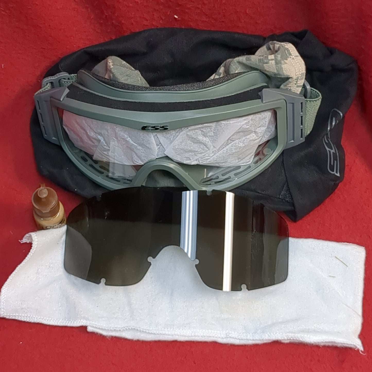 NOS us army ess sand wind goggles tanker profile nvg foliage green case clear dark frame (CL2-enu58)