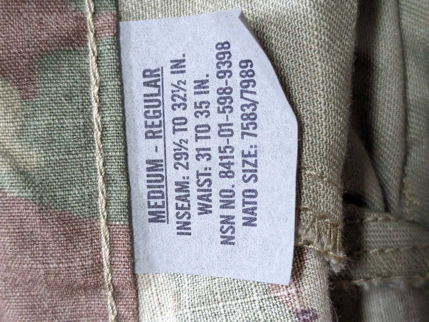 Set of medium regular deployment multicam uniform frac top pants used  (ocp9- ea05-enu79)