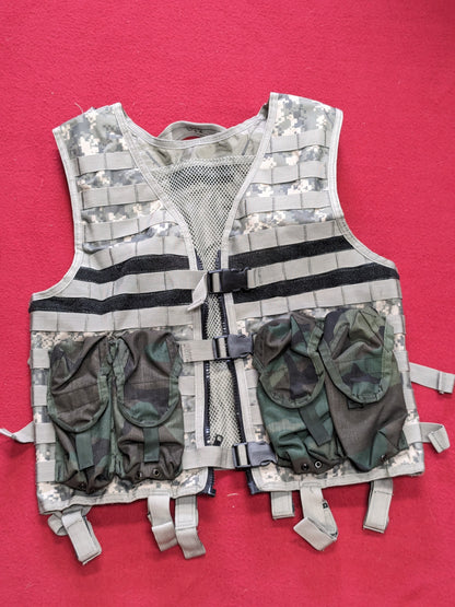 UTG taigear tg107C UCP / black Camo molle web tactical vest w/ pouches used (LBV4-enu80)