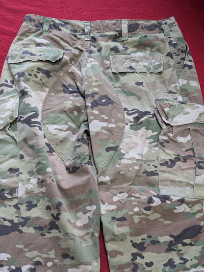 SET of us army small regular traditional ocp uniform top pants air force used (ocp12- ea08-enu114)