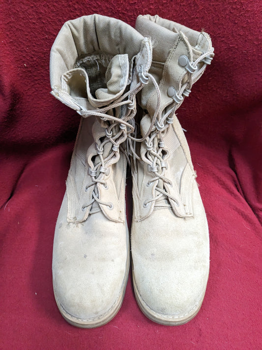 US army 9.5R desert 499 Tan combat boot used (061502)