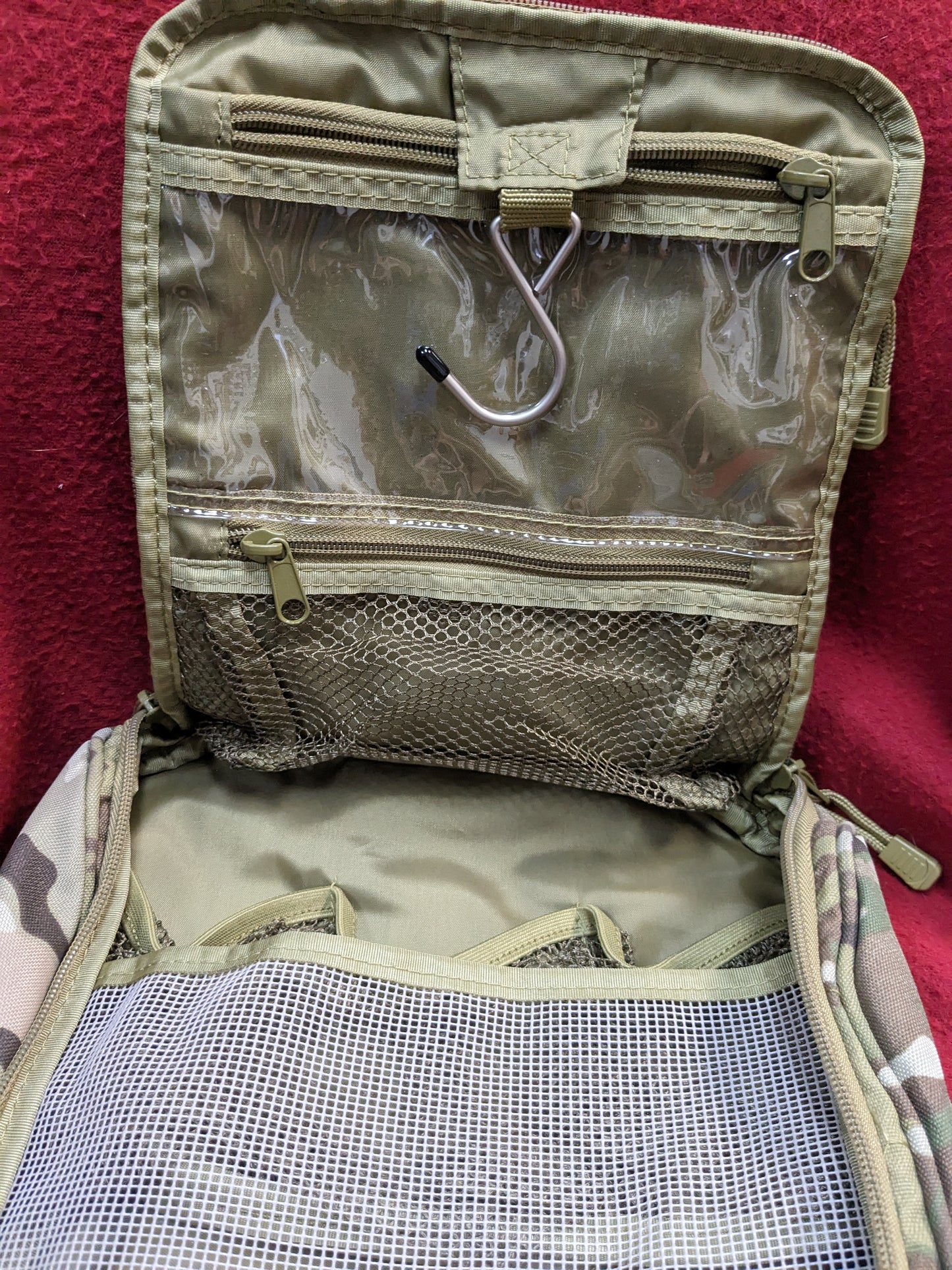 Mercury tactical we pierce stay rogue toiletry kit excellent condition (26a-enu127)