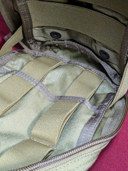 Eagle Industries SOF Medical Pouch MEDP-MS-KH Khaki 2008 Used (31cr-YLU32)