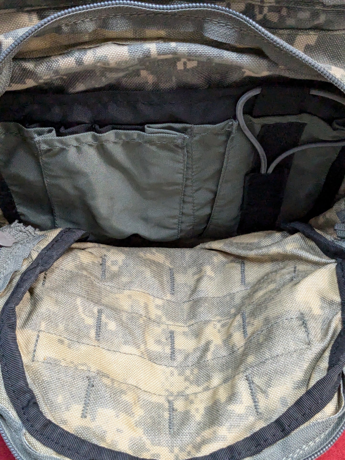 camelbak hydration system backpack *carrier only* UCP/ACU camo used (08o-YLU51)