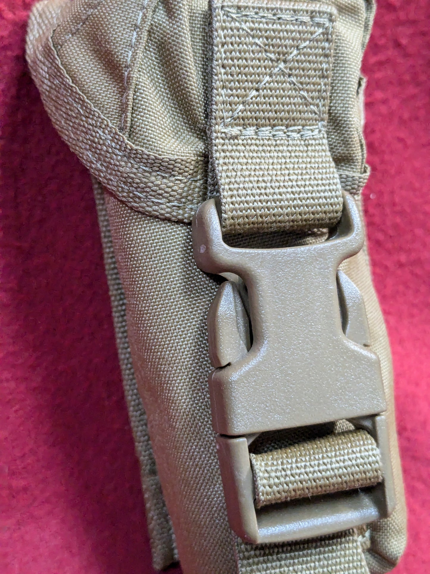 SUREFIRE Suppressor Pouch MOLLE - DARK EARTH Used (j09-YLU146)