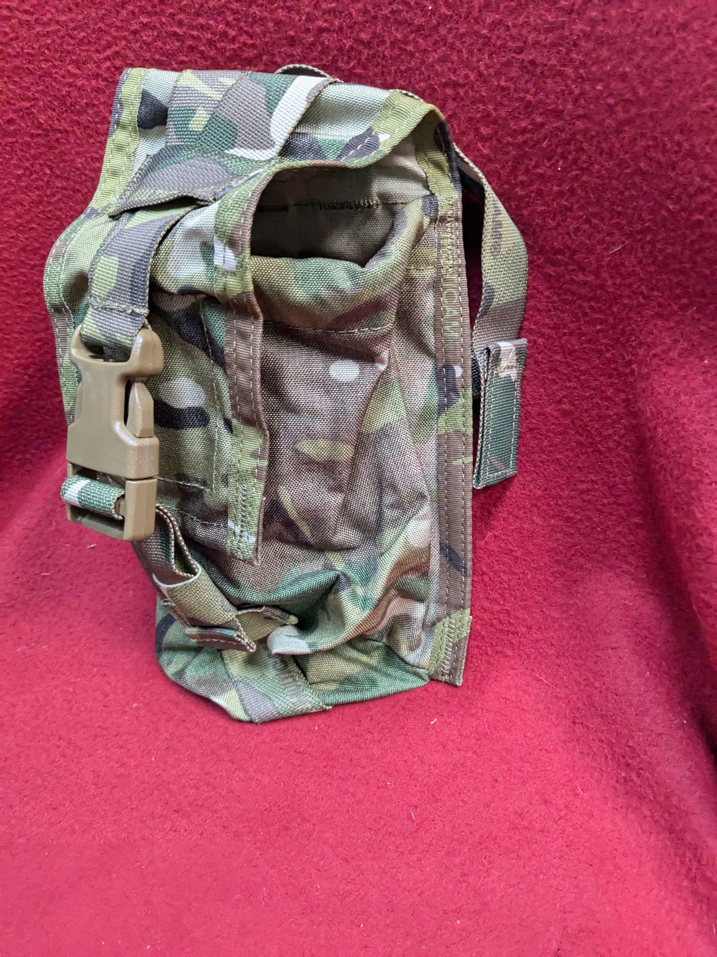 T.REX Hydro Pouch Multicam Original Good Condition (35cr-YLU150)