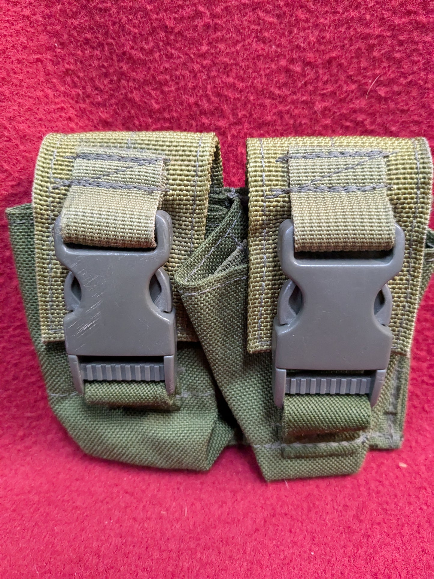 BDS Double 40MM Grenade Pouch MOLLE Good OD/Coyote Good Condition (35cr-YLU153)