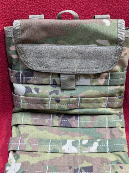 Condor Outdoor Hydration Carrier Multicam Used (08o- db01-YLU163)