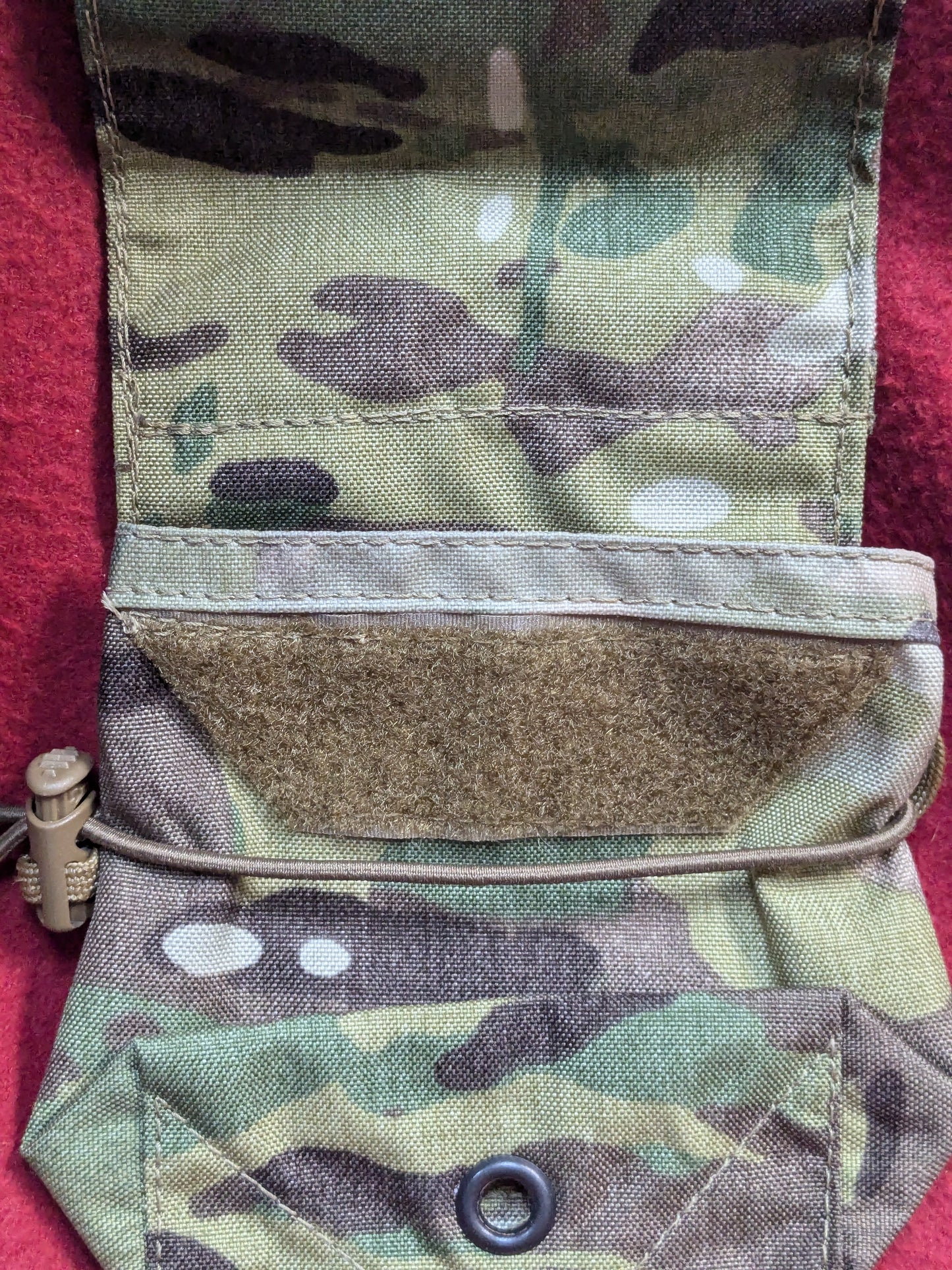 Small Utility / Admin Pouch Multicam Used  (36cr-YLU186)