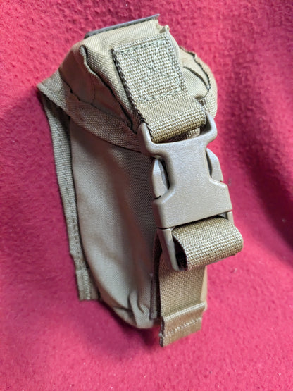 Surefire Coyote Suppressor Pouch DWG Coyote MOLLE Used (36cr-YLU196)