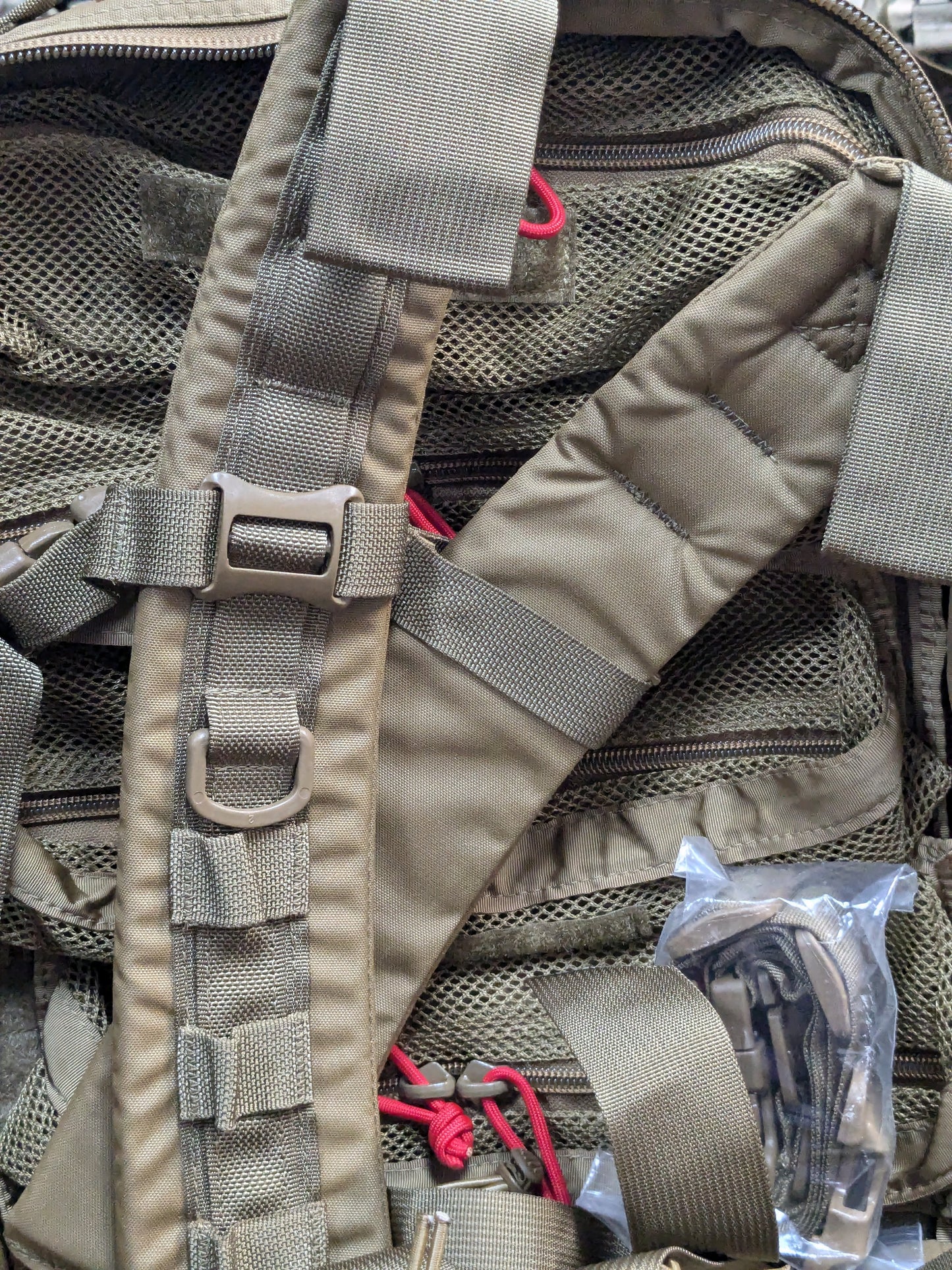 TSSI M-9 Medical Assault Pack Coyote Brown Excellent Condition (gsk1-GUA39)