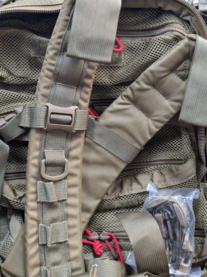 TSSI M-9 Medical Assault Pack Coyote Brown Excellent Condition (gsk1-GUA39)