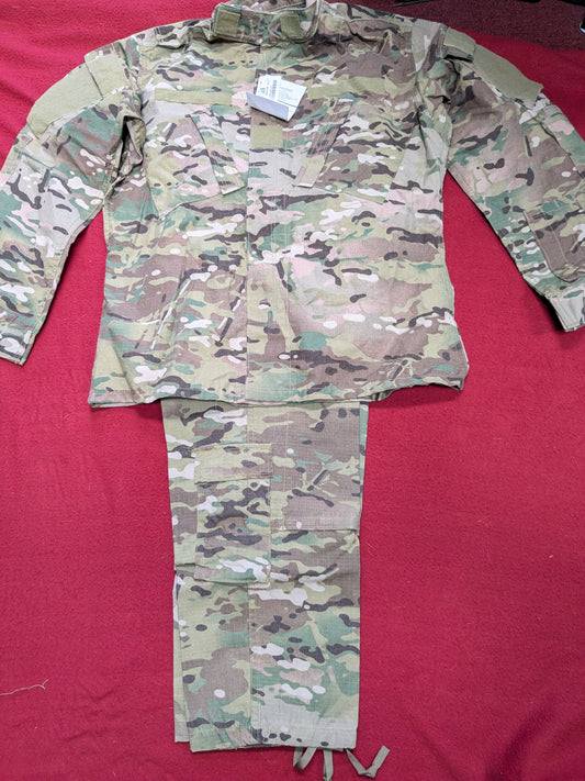 NWT SET of US Army MEDIUM REGULAR Multicam Uniform FRAC Top Pants *fc06-GUA46*