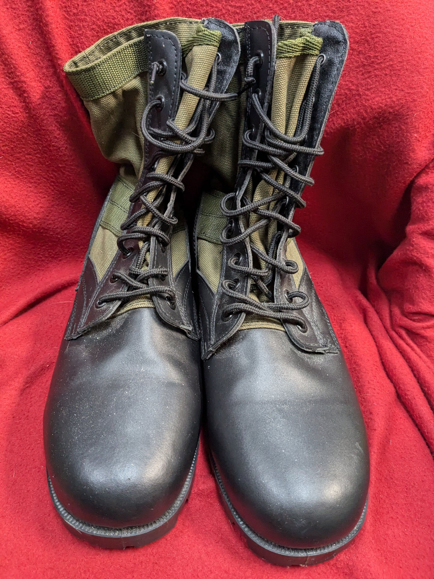 Rothco Black / Green Leather Lace-Up Military Tactical Boots Size: 13 R Regular Used (hc07-PET16)