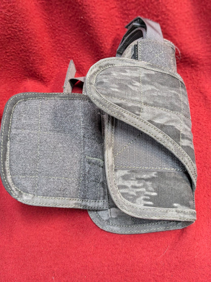 UNIVERSAL PISTOL HOLSTER A-TACs Ghost Used ATACS (30cr- ca5-PET27)