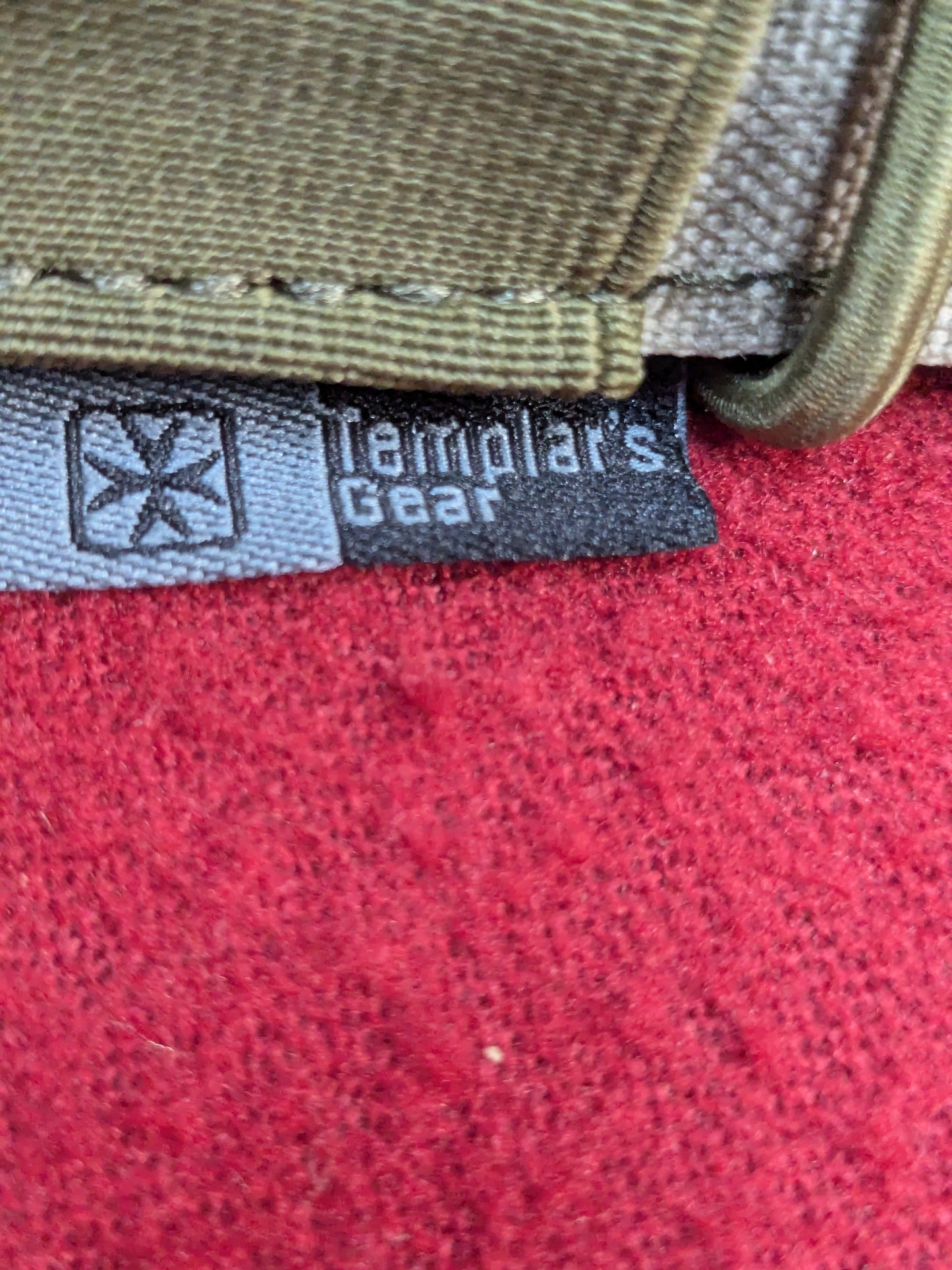 Templars Gear Universal Radio Pouch ATACS Good Condition (PET71)