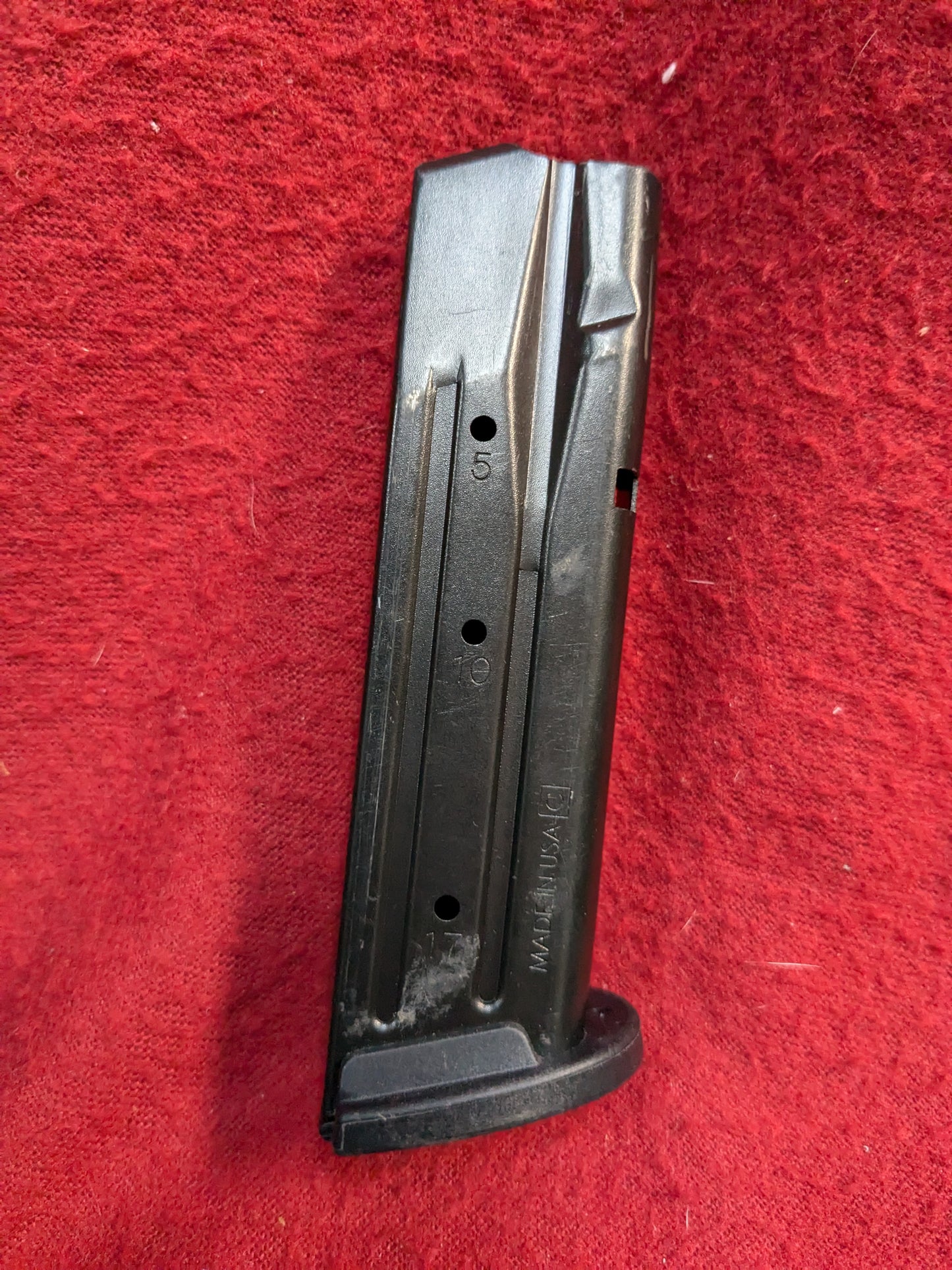 Sig Sauer 17 Round 9mm Pistol Magazine Excellent Condition (hc03-PET98)