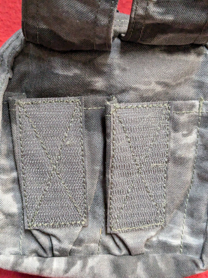 Ops UR-Tactical small admin/9mm Pouch ATACS Good Condition (PET107)