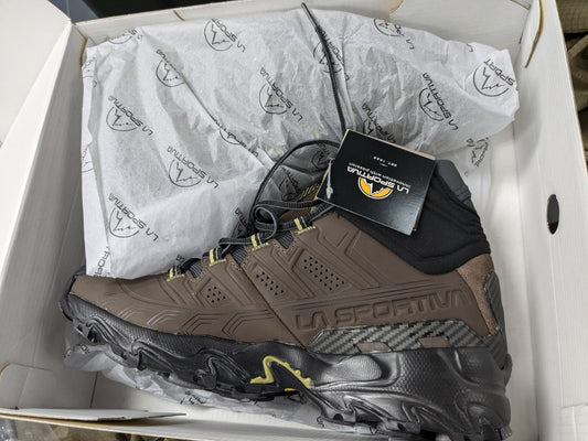 New 10R La Sportiva Ultra Raptor II Boots (ws-25jan12)