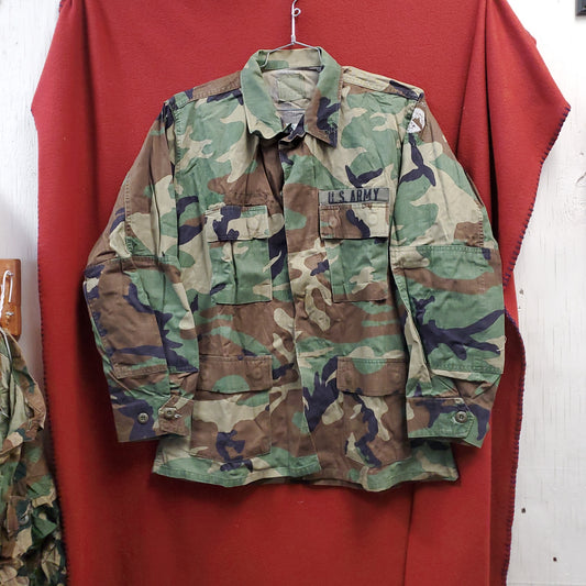 US Army Medium Regular BDU Woodland Top Jacket Used (a10 DC4-E)