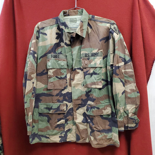 US Army Medium Regular BDU Woodland Top Jacket Used  (a10 DC4-y)