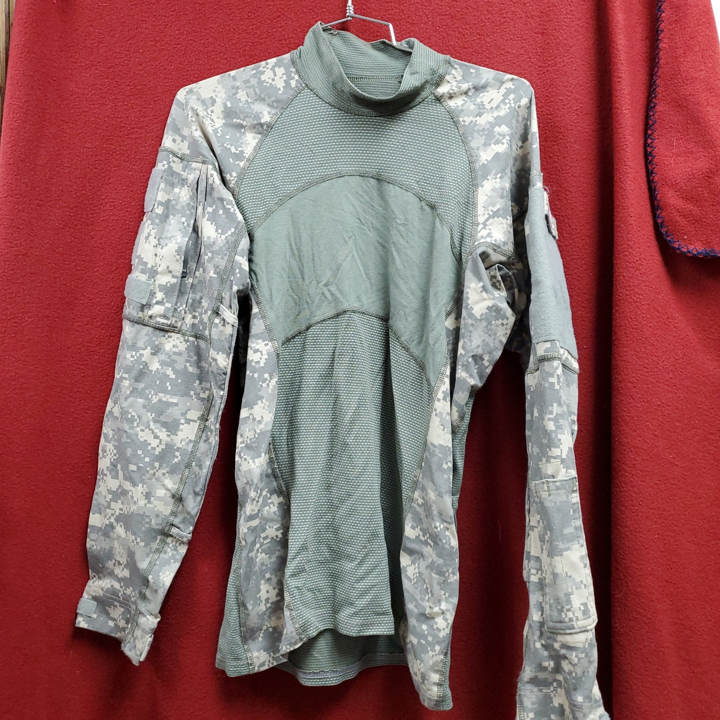 ACU Combat Shirt Massif Small (18a23)