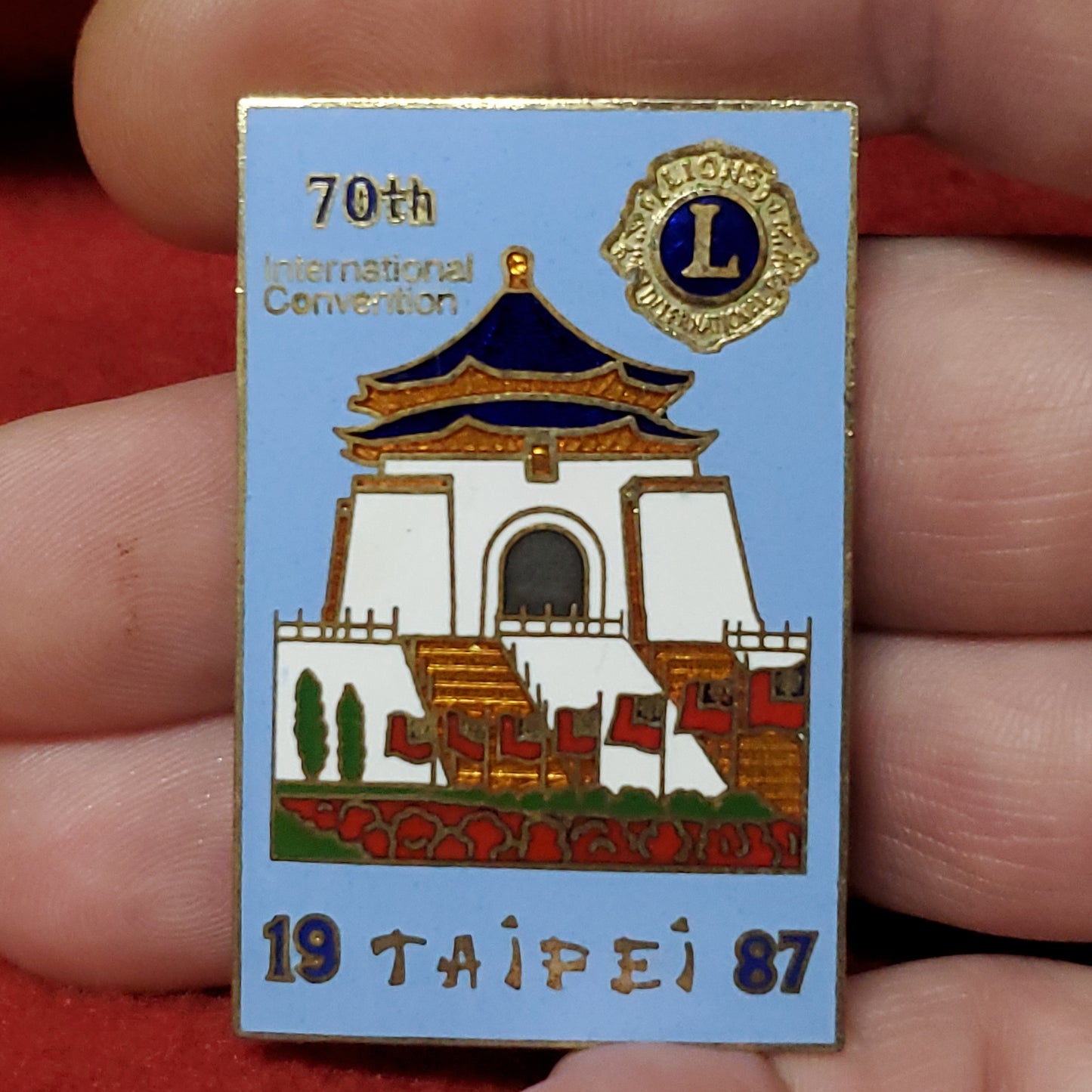 VINTAGE 1987 70th TAIPEI Lions Club International Convention Pin (06o29)