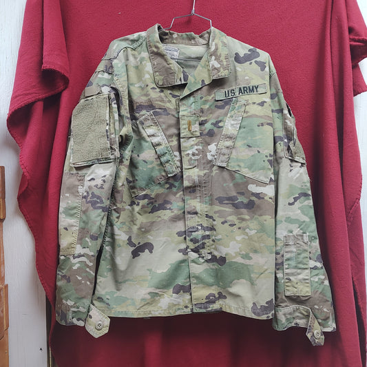 US Army MEDIUM REGULAR Uniform Top OCP Pattern (13o db14-5)