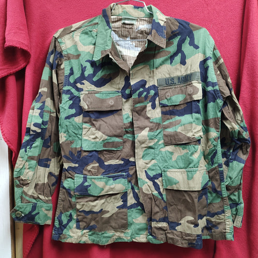 US Army MEDIUM SHORT Uniform Top BDU WOODLAND Pattern Good Condition (14o db4-25)