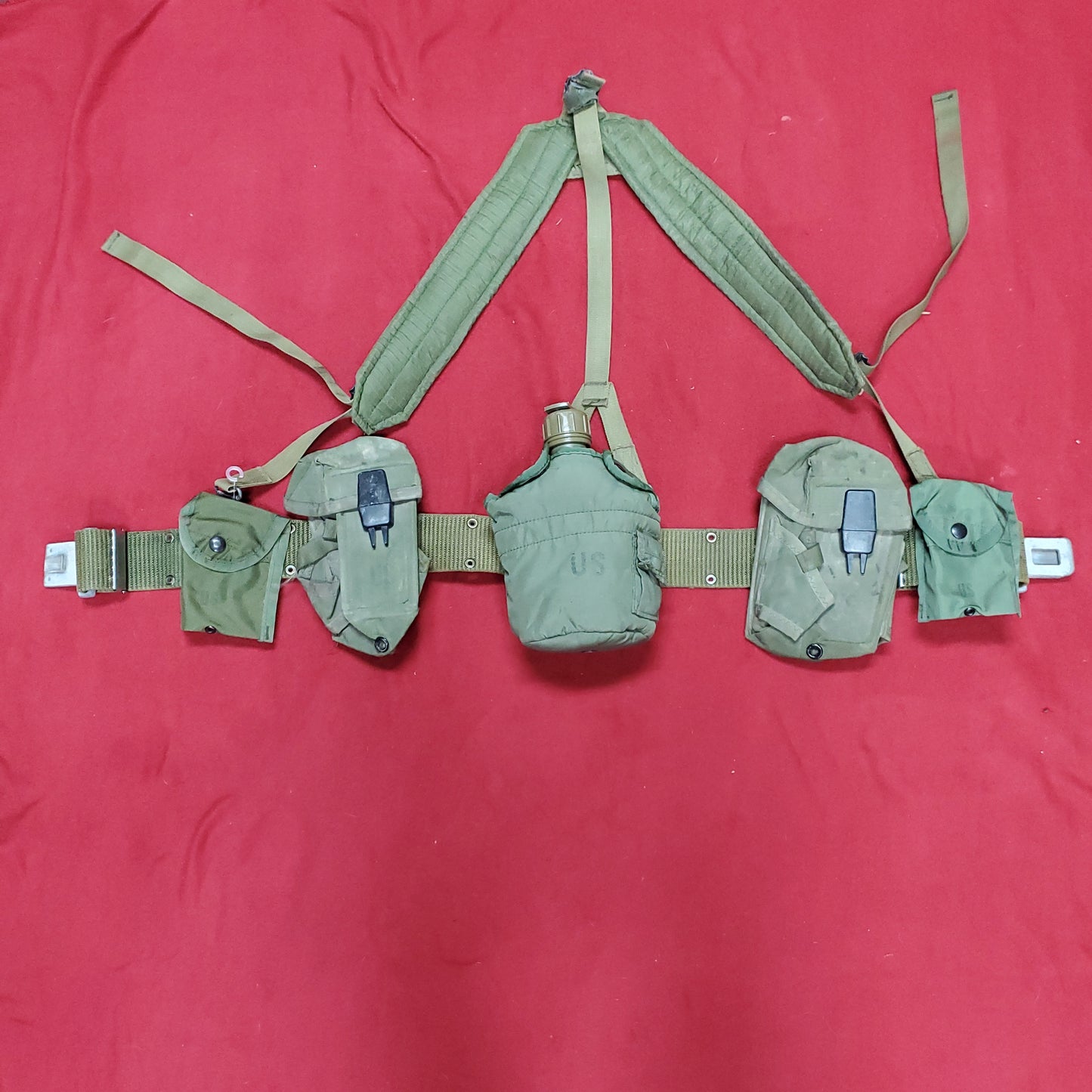 US Army Nylon LC-1-2 Web Belt, Medium(?) w/ Accessories (WBV ca13-14)