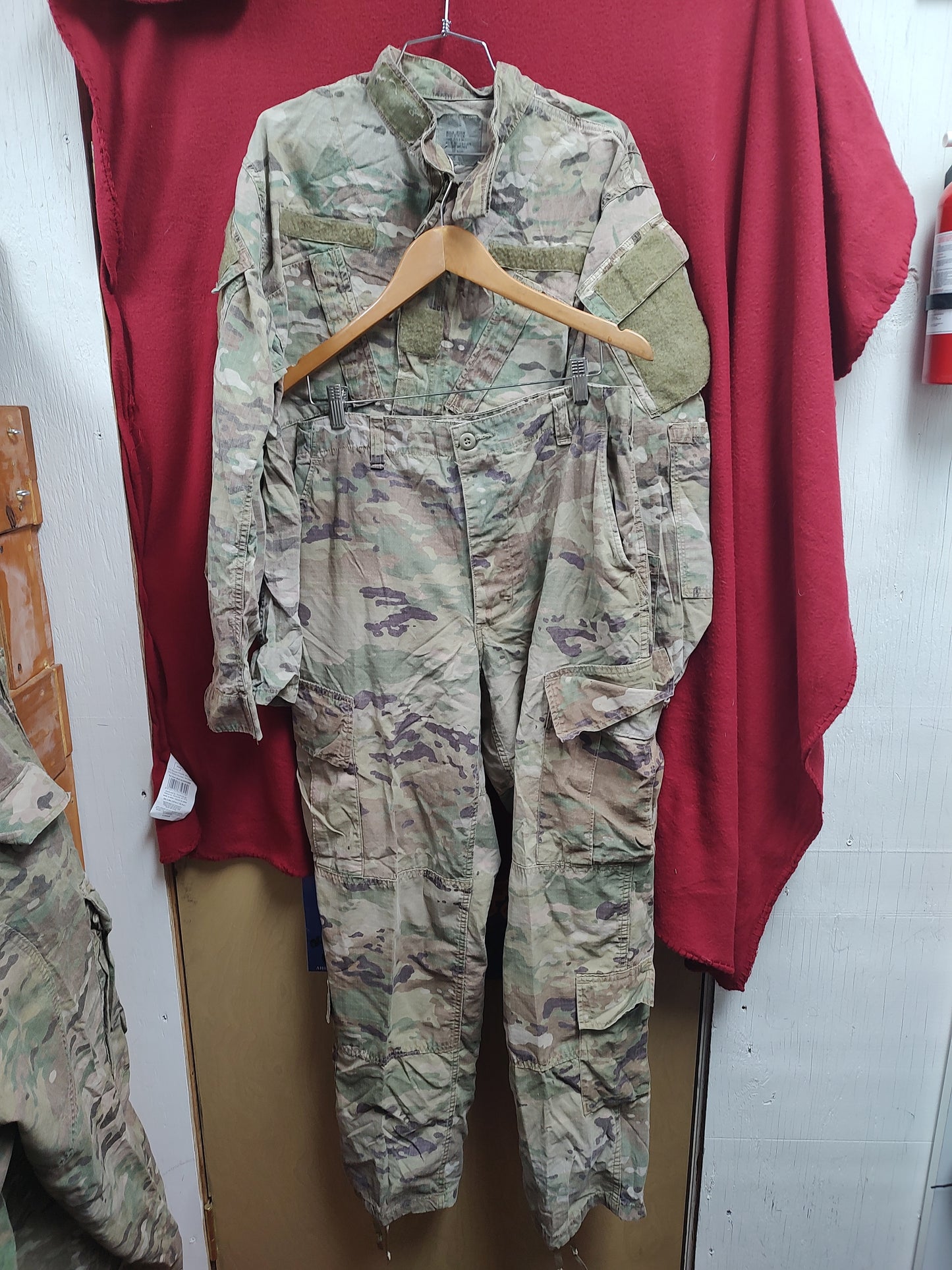 SET of US Army Medium Regular OCP FRAC Uniform Top and Bottom (04CR ca15-42)