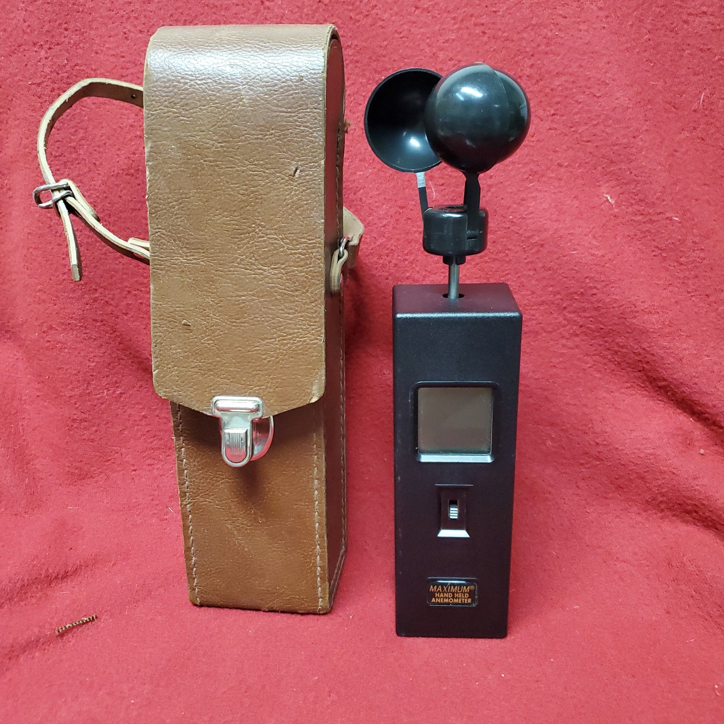 Maximum Model DIC-3 Anemometer 9V Battery Powered Hand Held w Case (10S-1gp16)