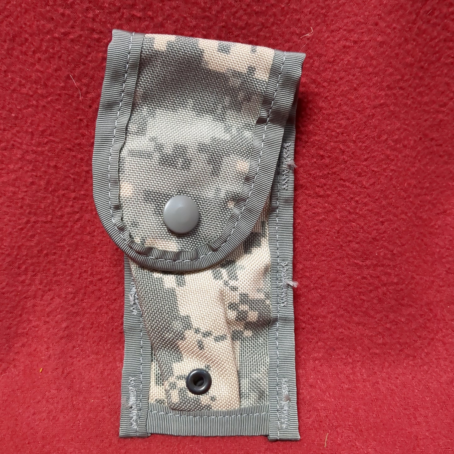 US Army Pistol Magazine Pouch UCP Molle II Good Condition (acu-MH114)